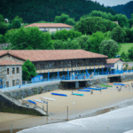 Escuela de surf en Mundaka: Aprende a surfear en el País Vasco