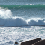 Descubre las fascinantes olas de A Lanzada en O Grove, Pontevedra