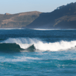 Surf en Berria, Santoña, Cantabria: olas perfectas y espectaculares
