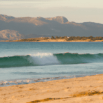 Características ideales de las olas para surfear en Los Lances, Tarifa, Cádiz