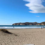 Descubre las mejores playas para surfear en Murcia