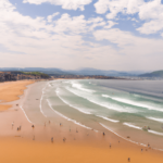 Descubre las playas del País Vasco: un paraíso único para el surf