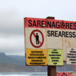 Reglamentación de surf en Las Canteras: Guía esencial para visitantes