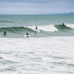Surf en Somo: Vive la emoción de surfear en la cuna cántabra