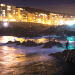 Surf nocturno en Zarautz: olas y ambiente al atardecer